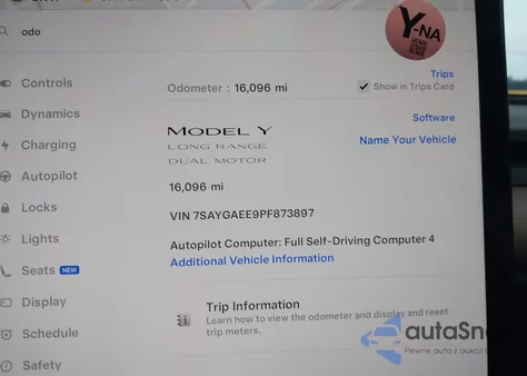 2023 Tesla Model Y Awd/Long Range Dual Motor All-Wheel Drive z USA, uszkodzony, nr VIN 7SAYGAEE9PF873897